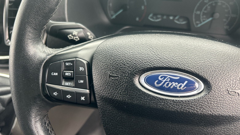 Ford Transit Custom 320 L2 Diesel Fwd 2.0 EcoBlue 130ps Low Roof Limited Van